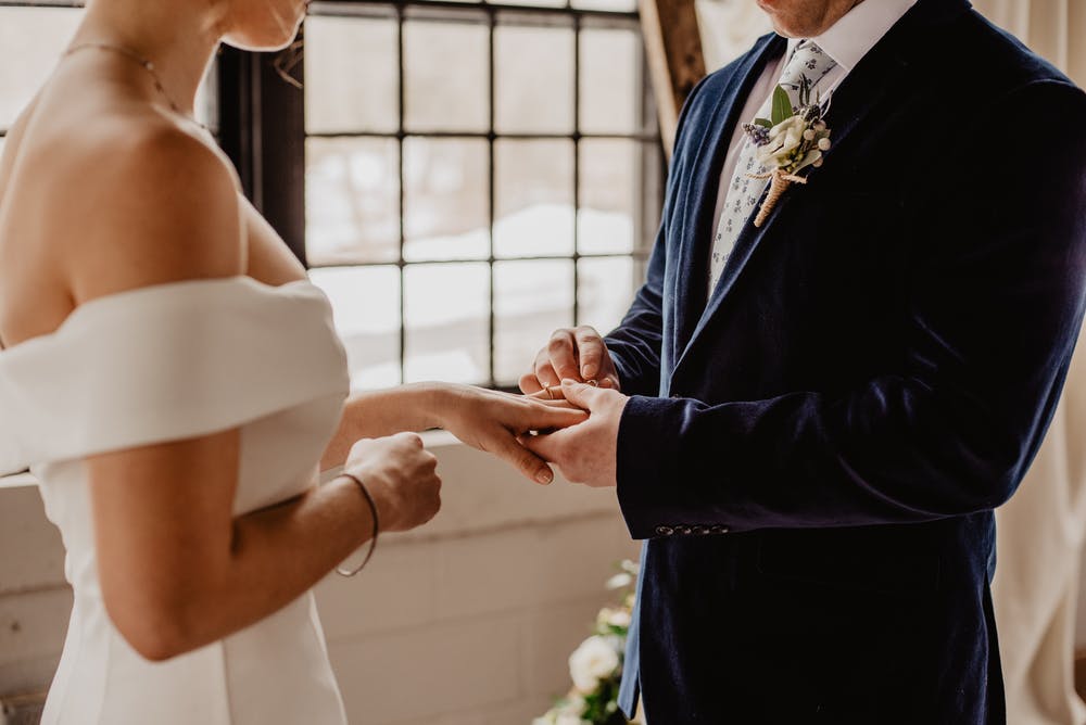 Delaware local wedding officiant